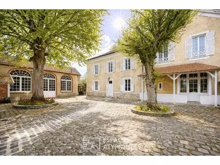 charmante maison de maître avec dépendances et parc