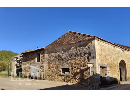 grange à rénover 141m2 - toiture neuve + assainissement ok - proche bourdeilles