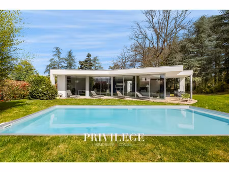 villa d'architecte plain-pied domaine privé piscine