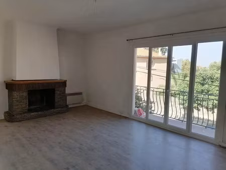 location appartement 4 pièces 120 m² à claira (66530)  1 100 €
