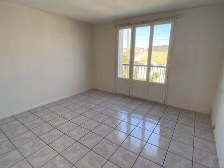appartement t3 de 57 28m² - jules verne - jt1848