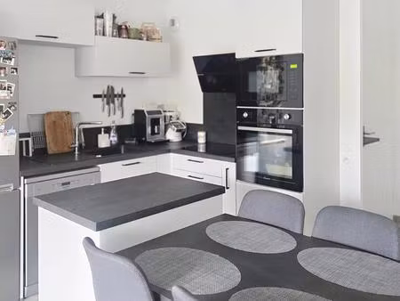 t2 accessible pmr avec jardin  proche dijon