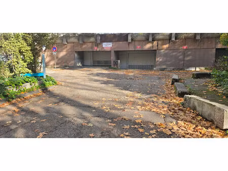 garage sécurisé villeurbanne