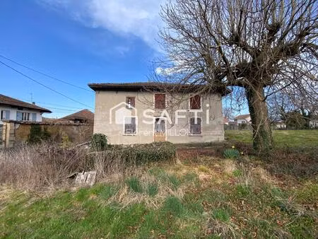 maison au fort potentiel à rénover entièrement