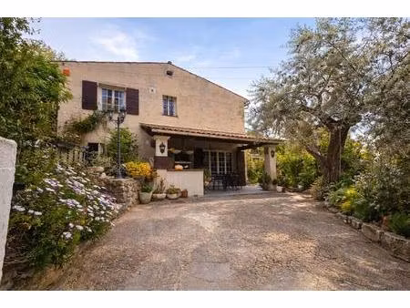 venez découvrir cette charmante maison