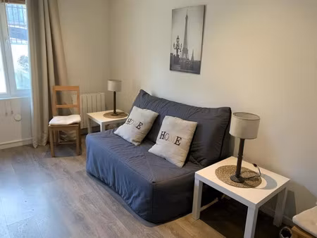 location meublée appartement 1 pièce 27 m² à chaville (92370)  850 €