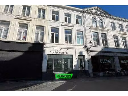 - reprise - bien horeca situé à un emplacement de premier c…