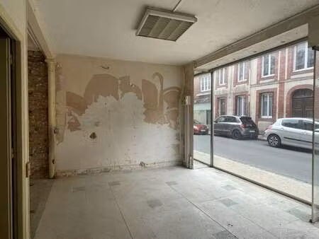 vente bureaux et commerces à gacé (61230) : à vendre / 29m² gacé