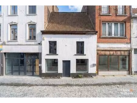 commerce à vendre – emplacement premium