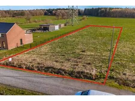 terrain à bâtir de 2.000 m² avec potentiel à ferrières