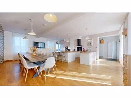 vente maison à villedieu-les-poeles (50800) : à vendre / 259m² villedieu-les-poeles