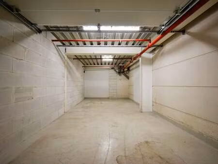 garage à louer à kruibeke € 350 (lcsu3) - hertsens vastgoed | zimmo