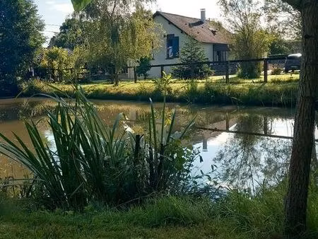 a vendre cadre exceptionnel maison avec étang