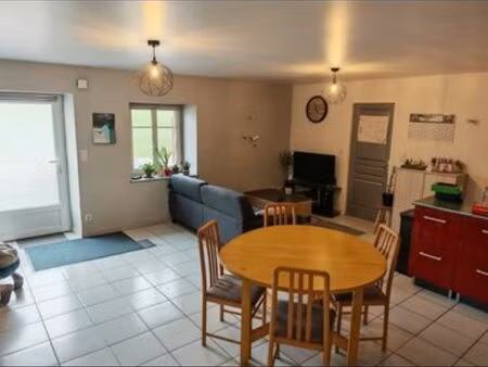 appartement 3 pièces env 85 m2