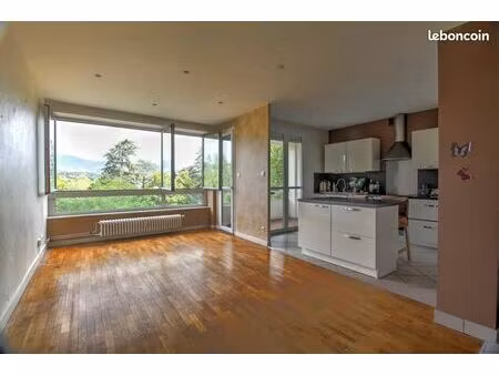 appartement 3 pièces 64 m²