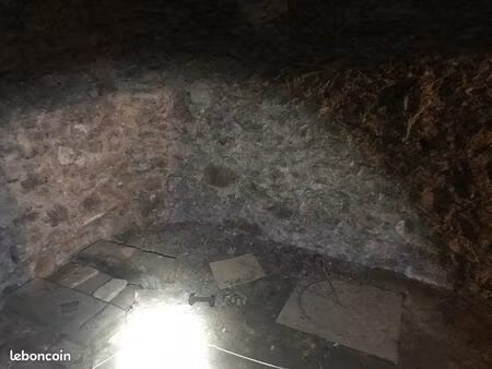 cave saine 10m2 - victor hugo