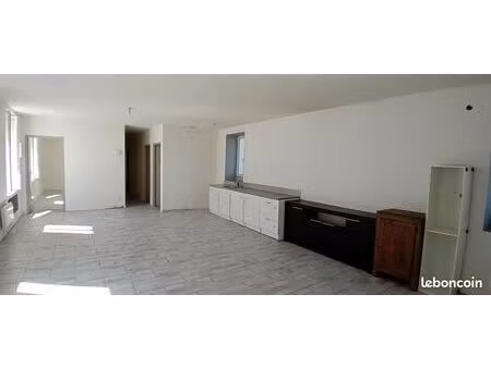 appartement t3 - rez-de-chaussée avec jardin - 18 rue albert chambonnet  30160 bessèges