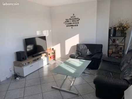 a louer chambre en co location dans f4 60 m2 les clayes sous bois