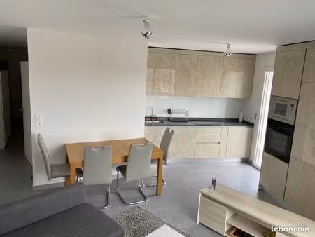 [à louer] magnifique t2 de 48 m² + terrasse 22 m² – 4ème étage au calme