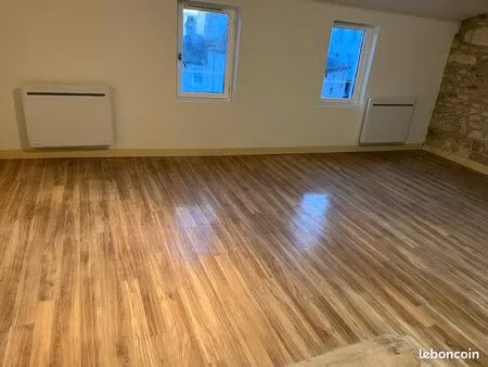 t2 à fontenay le comté