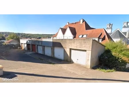 parking/box 1 pièce 17 m²