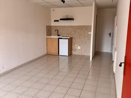 studio de 27m2 / rez-de-chaussée