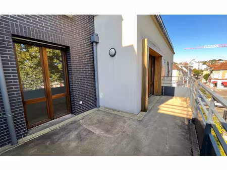 location appartement  41.78 m² t-2 à crosne  907 €