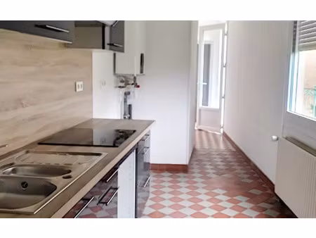 location appartement  m² t-2 à mamers  500 €