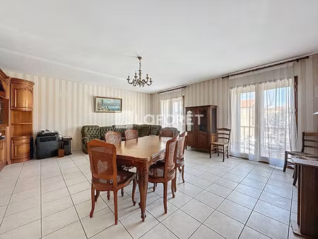 le soler maison de ville avec garage et jardin.