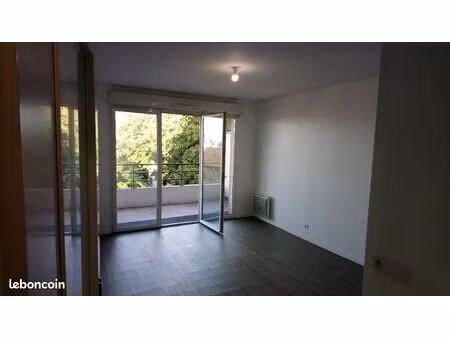 2 pièces lumineux et récent