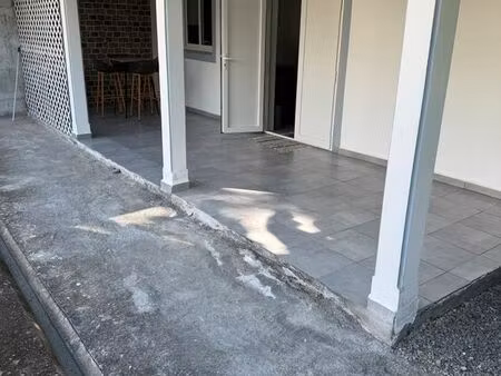 bas de villa t3 (eau+edf inclus) à mare-gaillard gosier