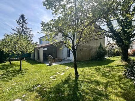 vente maison 4 pièces 100 m² saint-jean-d’angély (17400)