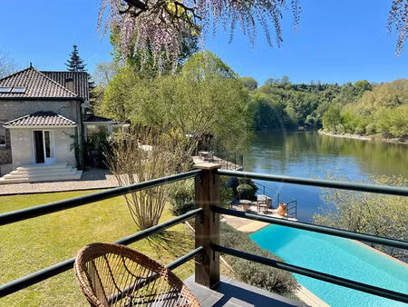 magnifique maison avec vue exceptionnelle sur la dordogne