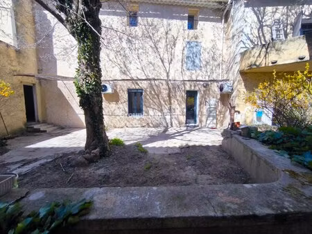 aubignan - appartement en rez-de-chaussee garage et jardin