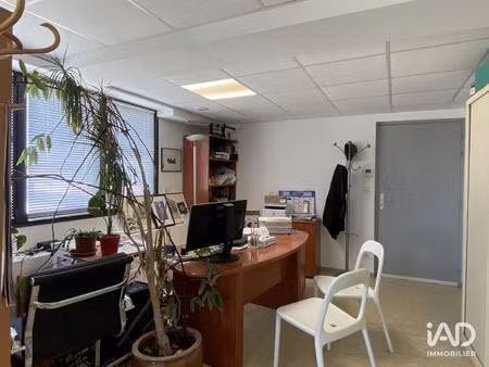 location surface diverse 31 m²