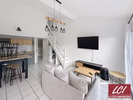 maison de ville t3 avec jardinet  proche bassin.