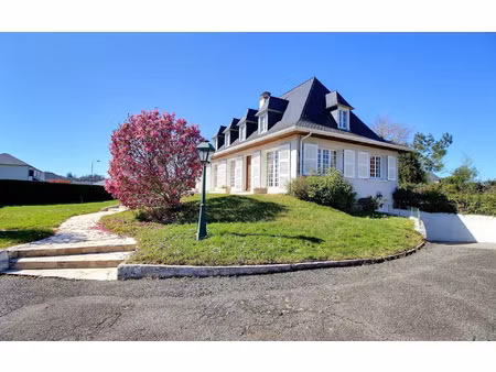 maison morlaàs 197 m² t-7 à vendre  370 000 €