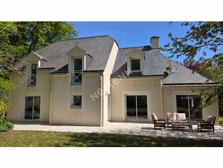 maison d'exception à vendre à sautron - 7 pièces  172 m²  grand terrain