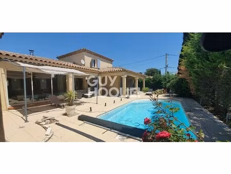 maison à vendre de 6 pièces de 170 00 m²