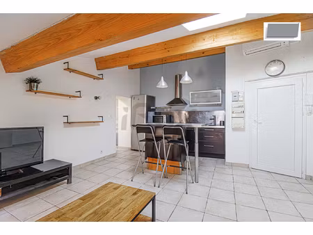 2 pièces 41.68 m2 ollioules centre ville appartement t2 réno