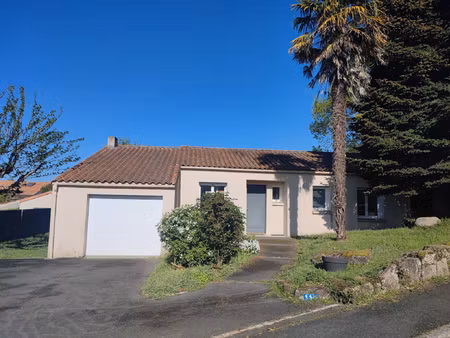 à vendre maison de plain-pied aux herbiers