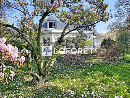 exclusivité villa d'exception au coeur d'un domaine privé à crespières