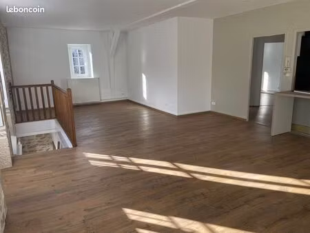 à louer – bel appartement 3 pièces – 90 m² – centre-ville autun