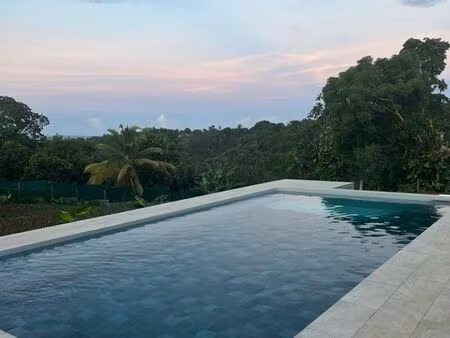 loue haut de villa 4 chambres