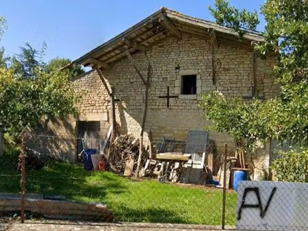 maison charentaise avec dépendances
