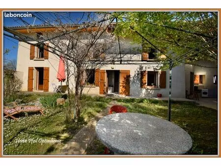 maison 6 pièces 193 m²