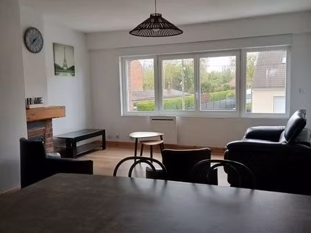 a louer appartement meublé au 1er étage