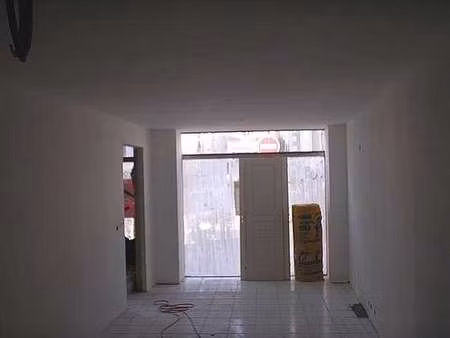 location bureaux et commerces à la chapelle-sur-erdre (44240) : à louer / 36m² la chapelle