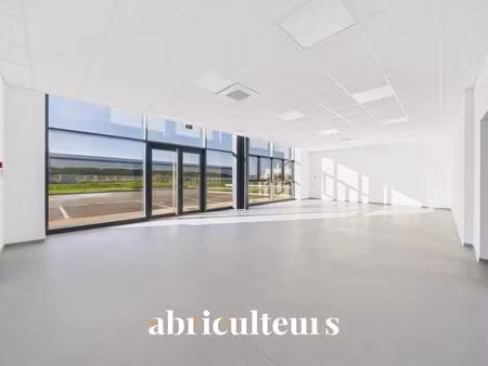local d’activité neuf de 600 m²– à 1h de paris  au cœur d’une zone stratégique