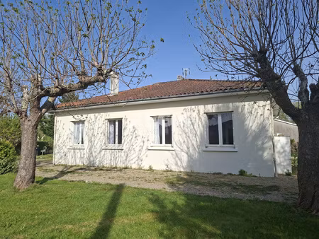 maison plain pied 3 chambres 85m2 avec hangar maçonné de 180